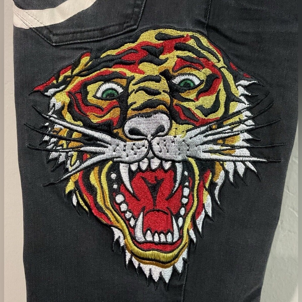 ED HARDY WOMENS TIGER HEAD SLIM FLARE JEAN LOW RISE IN FADED BLACK SZ 32 NWT - Picture 5 of 15